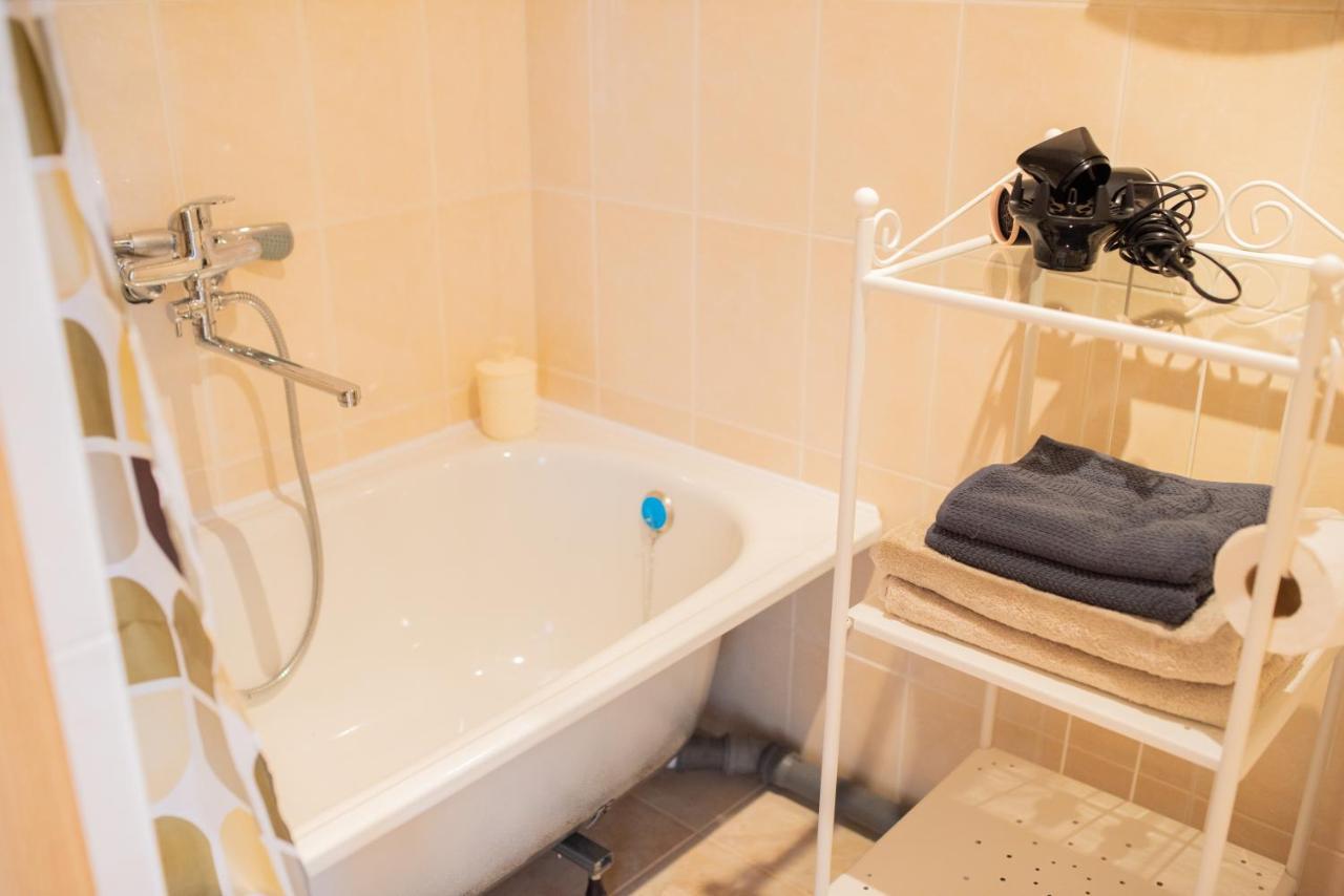 Centro Apartamentai Naujoji Akmene Extérieur photo